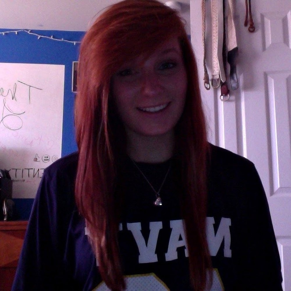 Meet your Posher, Lara